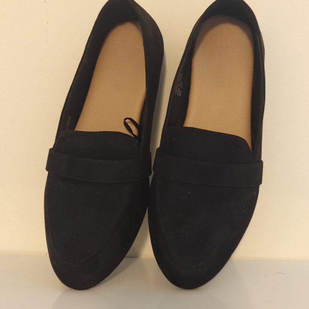 Torrid black loafers size 8 wide (runs big)